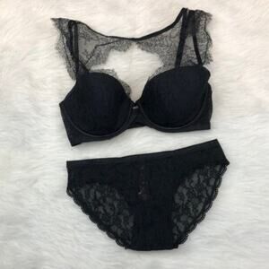 Victoria's Secret Very Sexy Lined Demi Bikini Women's Size 32D New with Tags